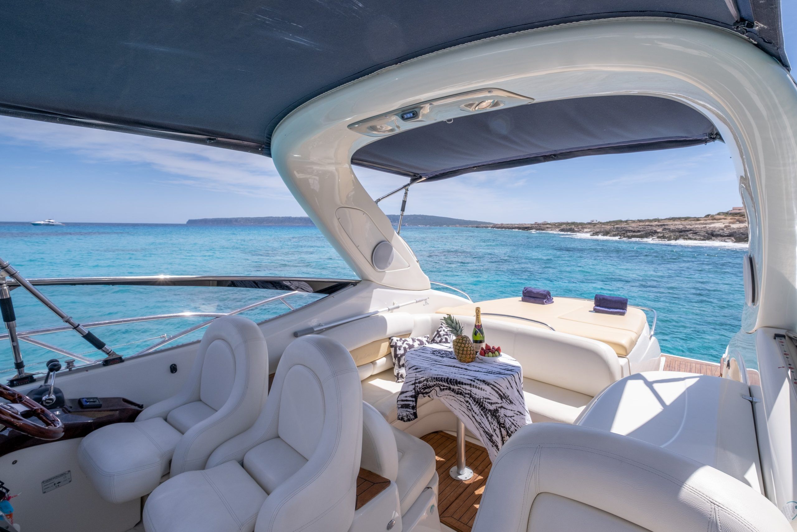 Alquilar Cranchi Ibiza