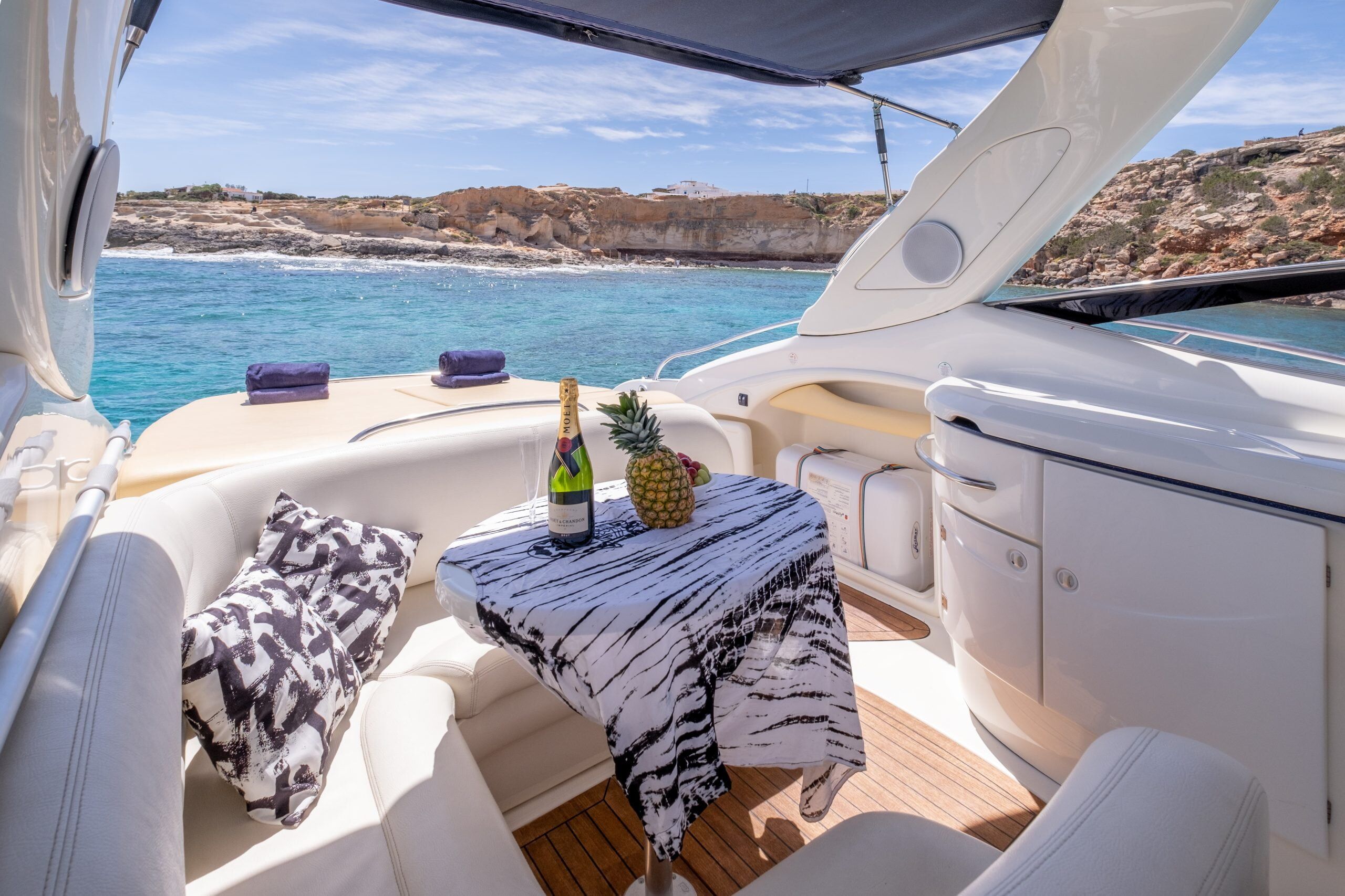 Alquilar Cranchi Ibiza