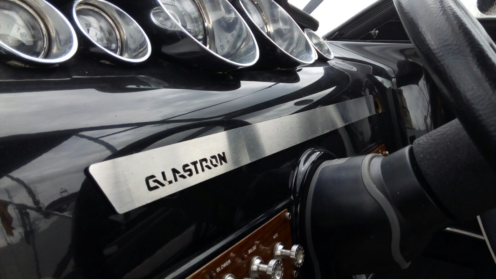 GLASTRON 225 GTS - Imagen 2