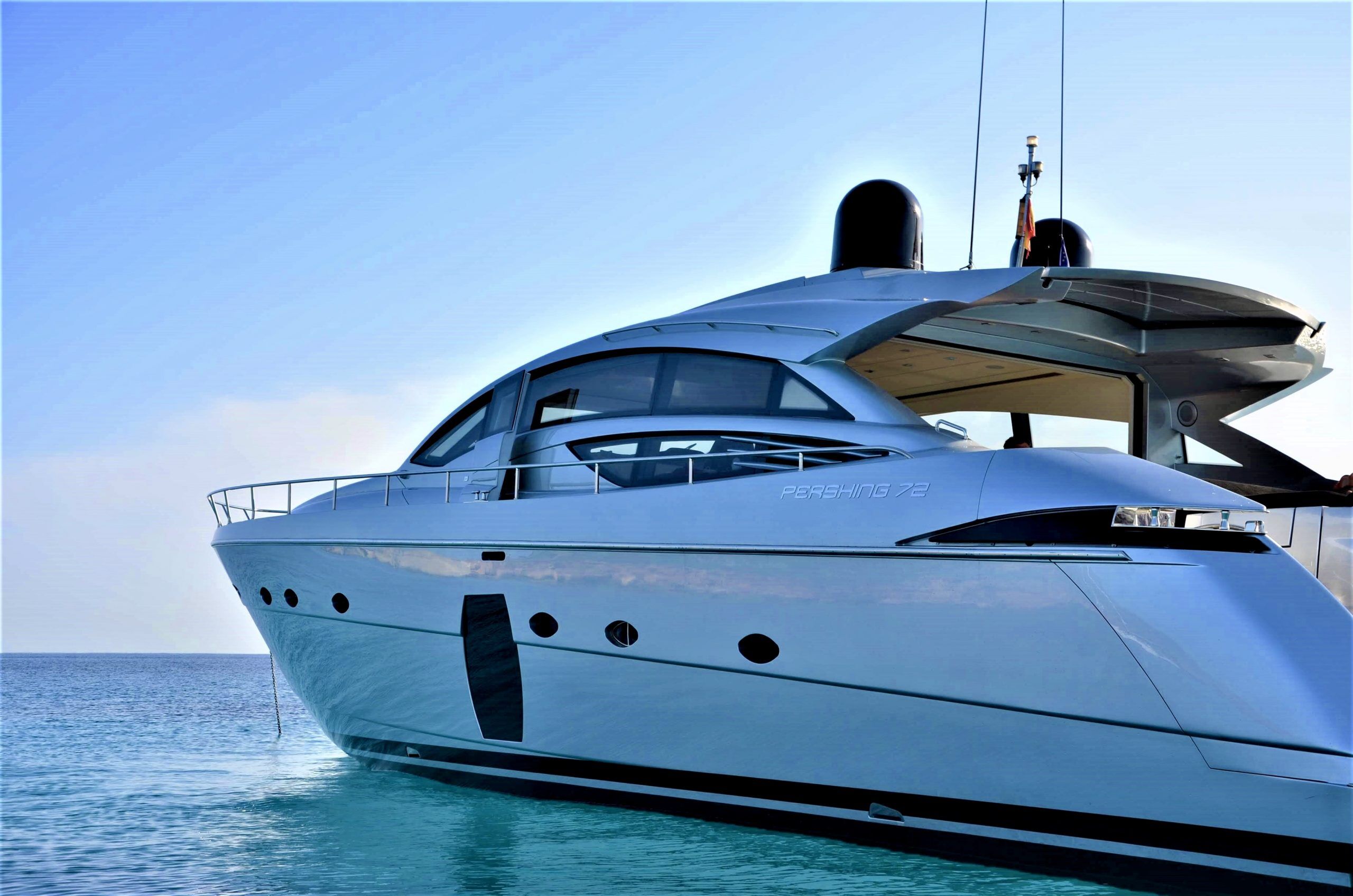 Pershing 72 alquiler Ibiza