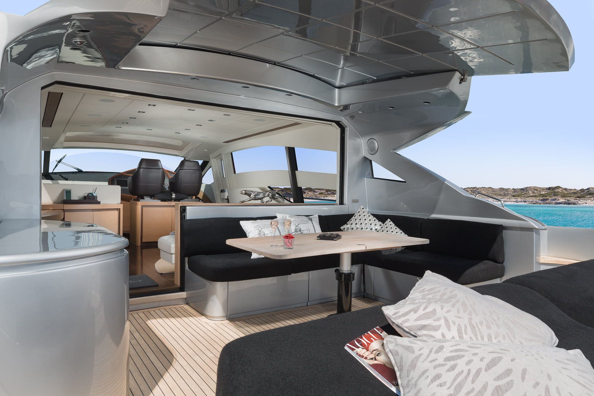 Pershing 72 alquiler Ibiza