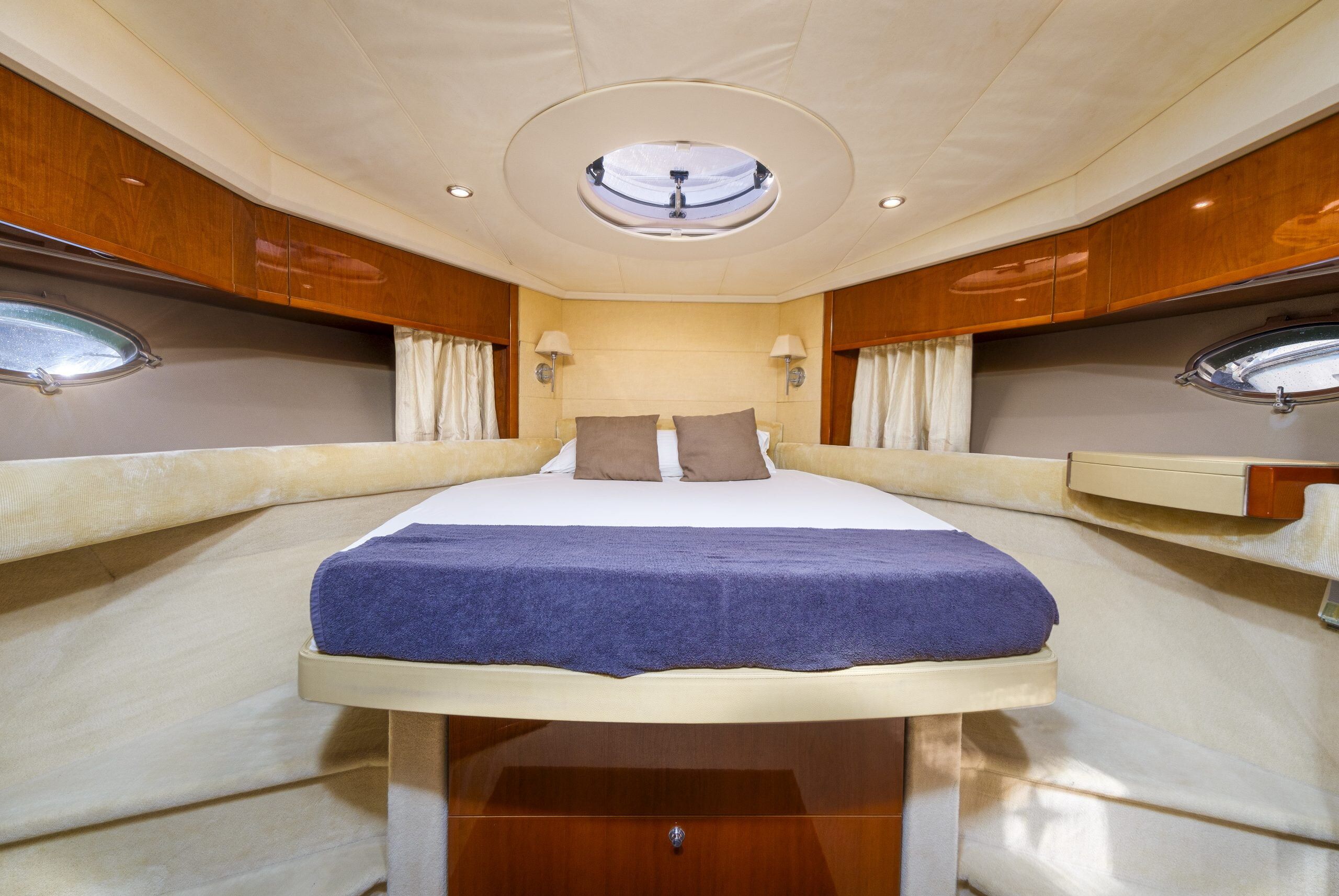 Alquilar Princess V53 Ibiza